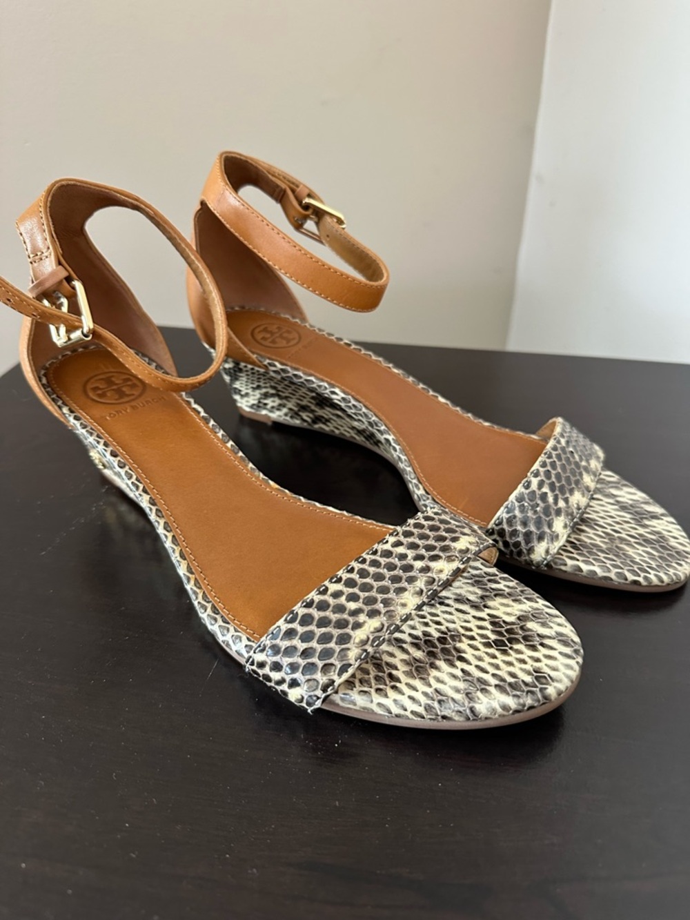 Tory Burch Tan & Snake-Print Ankle-Strap Wedge Sandals size 8.5 NEW
